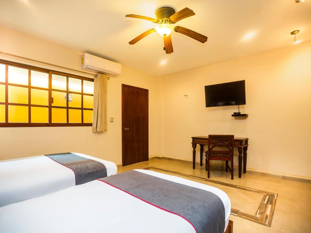 Hotel Beach Don Gonzalo セレストゥン エクステリア 写真