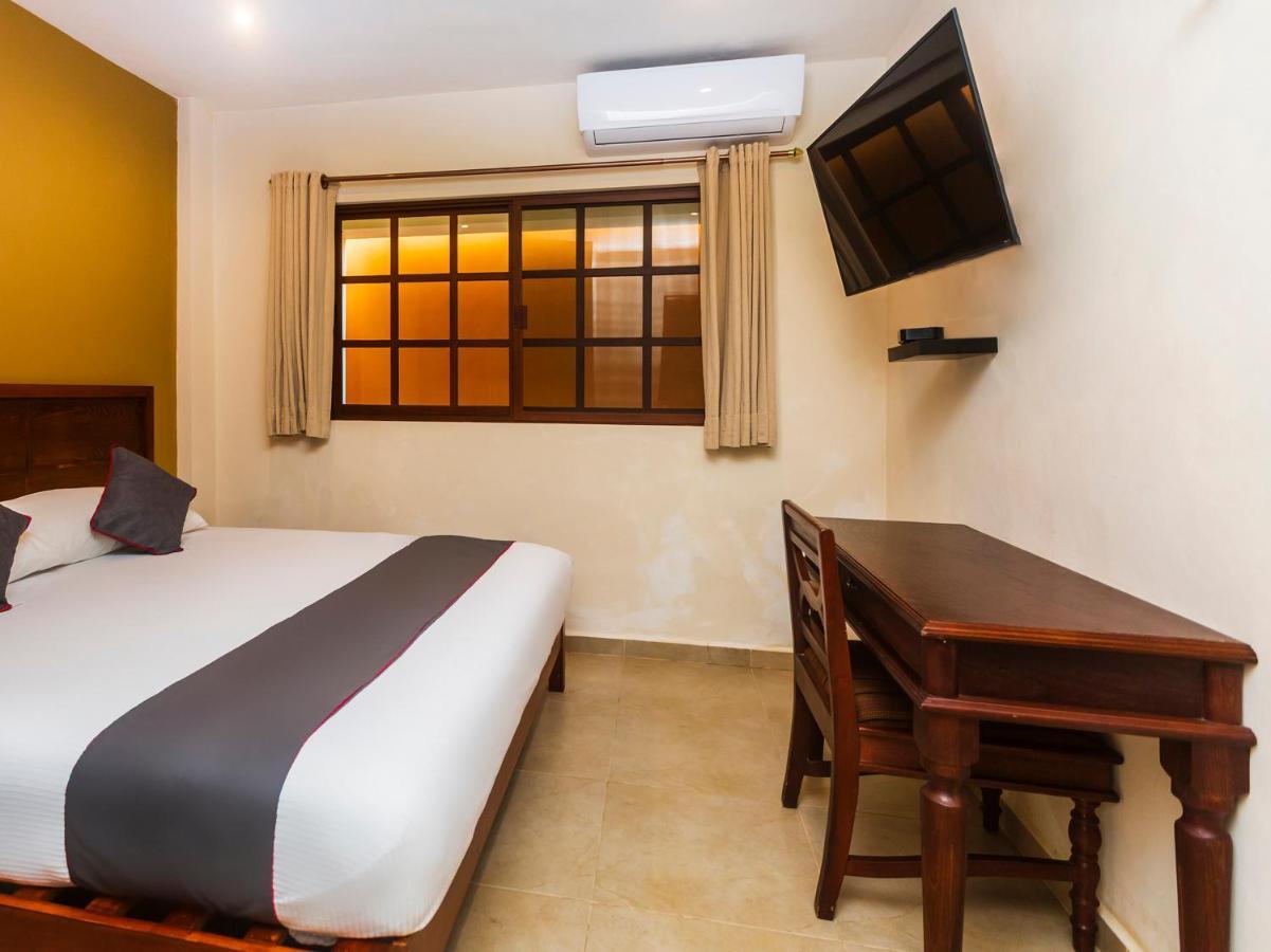 Hotel Beach Don Gonzalo セレストゥン エクステリア 写真