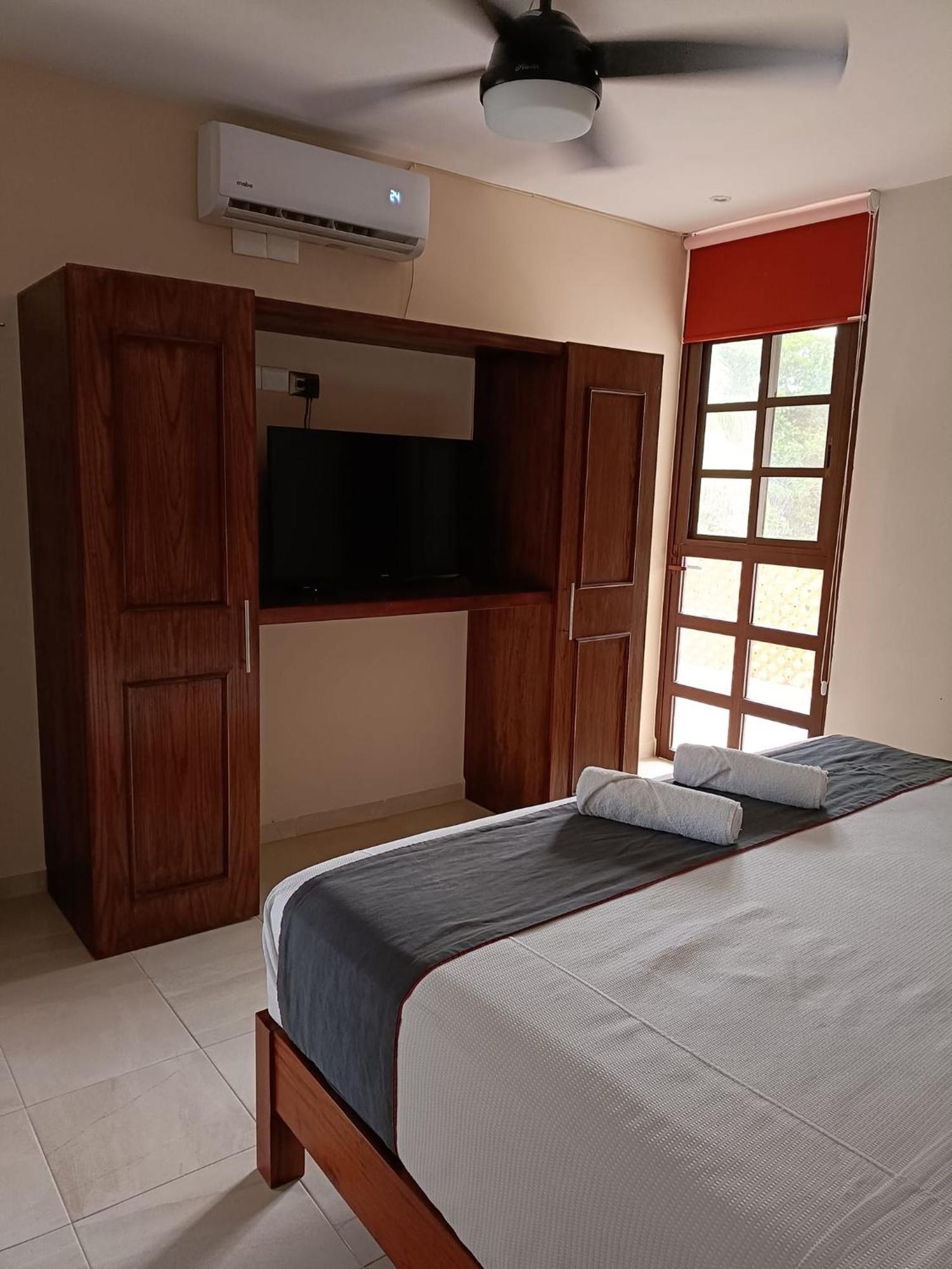 Hotel Beach Don Gonzalo セレストゥン エクステリア 写真